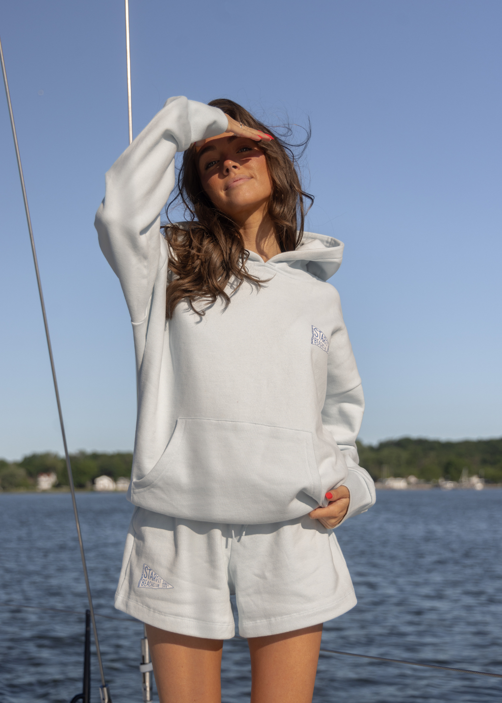 Lake Hoodie – STARFIT